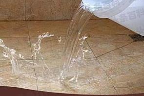 桂东漏水维修 免砸砖防水材料该如何施工